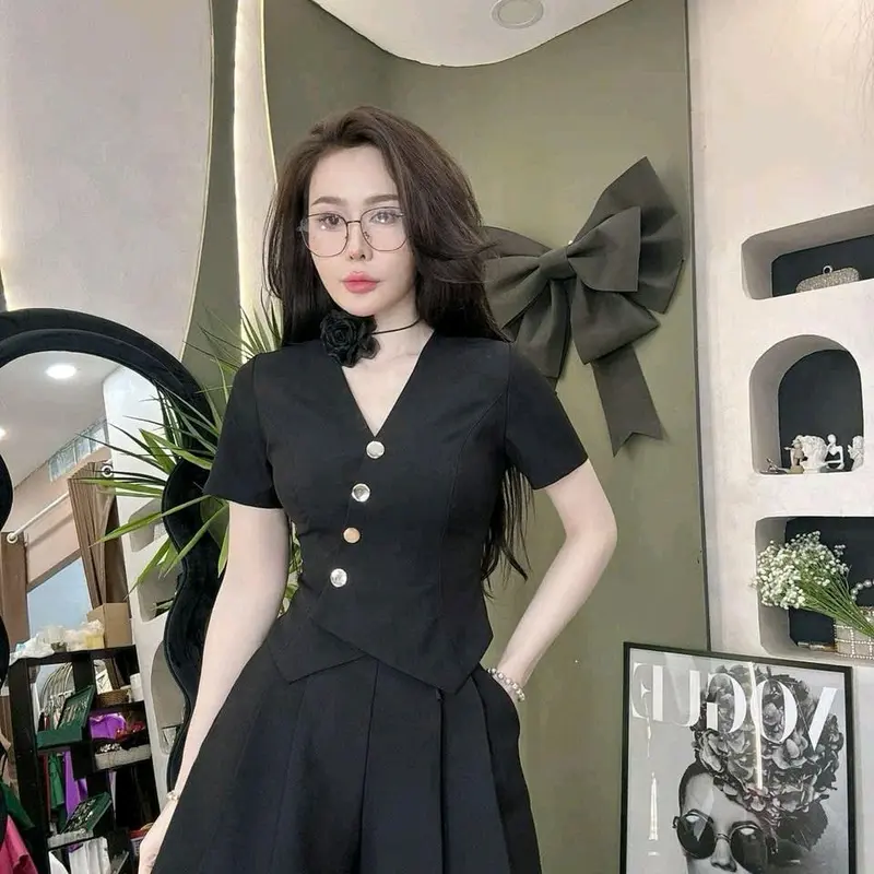 Sét Áo Ghile Quần Short Xếp Li Có Túi 2 Bên Dây Kéo Bên Hông freesize Nữ Top 3
