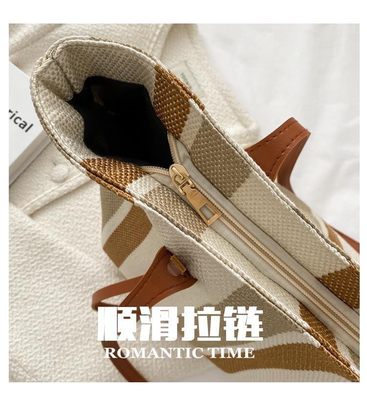 Product Introduction of Túi Vải Bố, Dung Lượng Lớn, Dành Cho Nữ, Túi Tote Thời Trang Người Nổi Tiếng Trên Internet Phổ Biến Mới 2024, Thích Hợp Đi Làm Và Đi Làm, Túi Đeo Vai Lớn 0
