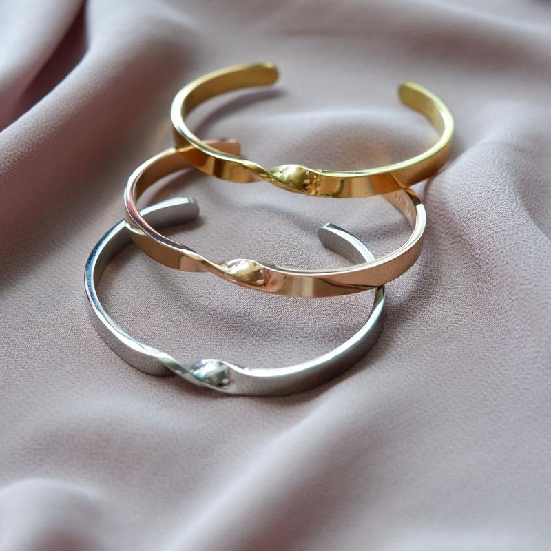 TEBUS MURAH: Gelang Sultana + Gelang Hessa Rose Gold - INFO Penting: Tanpa Pouch & Lap Pembersih Thiqla 1