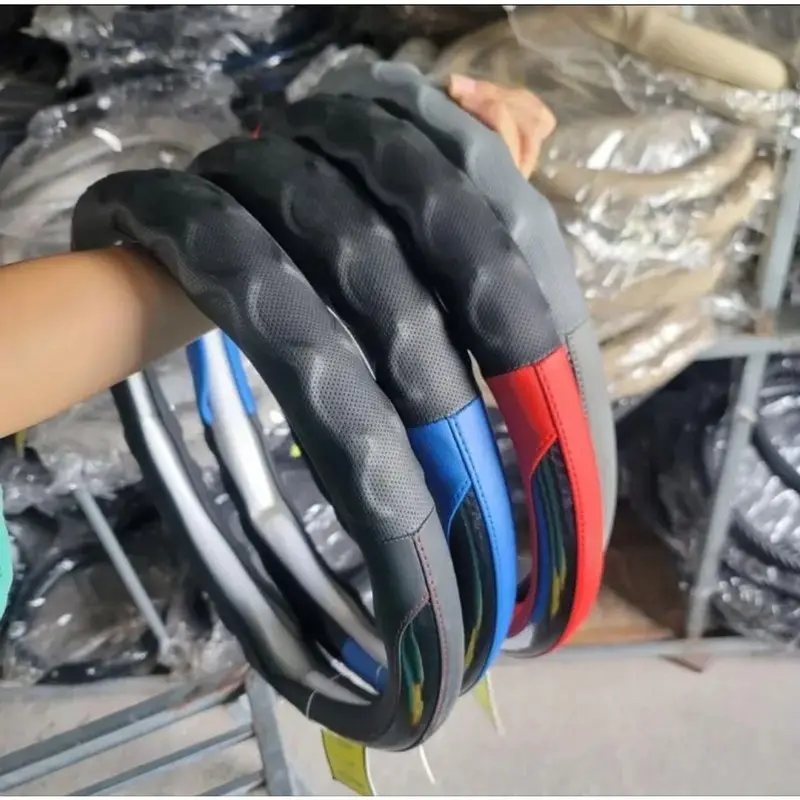 Bọc Vô Lăng Ô Tô, Xe Hơi, Xe Tải Chất Liệu Da Phối Cacbon May Hình Vân Rồng Giúp Ôm Tay 6