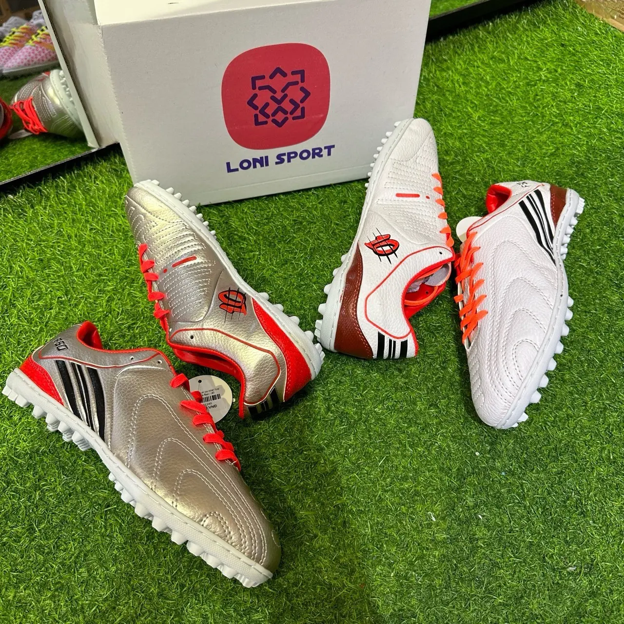 Giày Đá Bóng F50 Messi da nhăn loại 1 đế nhựa - Tặng 1 đôi vớ dệt kim + 1 cuộn băng quấn cao su non + hộp giày Sneaker Giày Đá Bóng