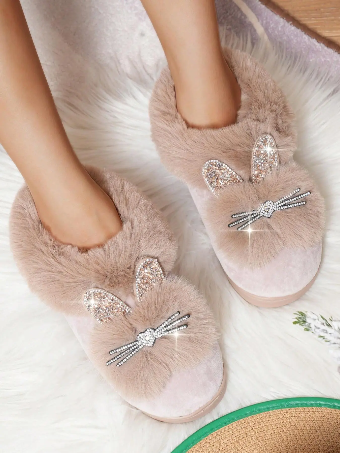Women's Cute Rhinestone Decorated Heart Pattern Plush Slippers, Casual Soft Comfortable Home Slippers, Warm Slippers for Indoor & Outdoor Use for Fall & Winter