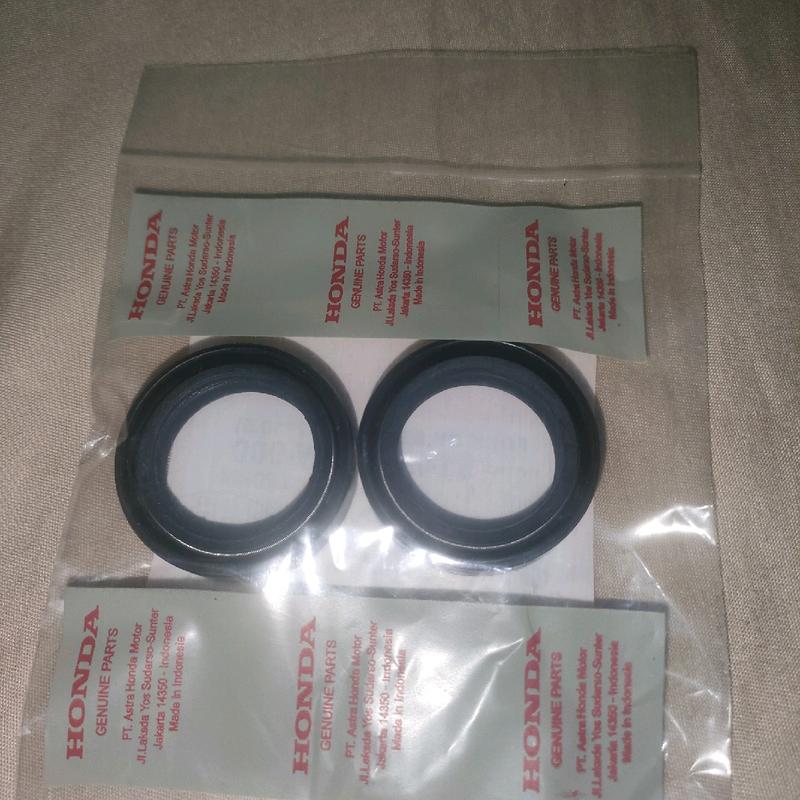 honda tmx125 alpha front fork oil seal 1 set 2