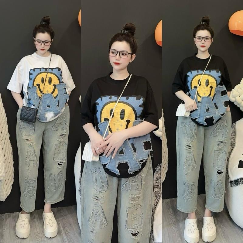 Sét Bộ Jean Áo Tay Ngắn Cổ Tròn Thêu Hoạ Tiếc Mặt Cười Chữ Cái Xanh Kèm Quần Jean Baggy Thêu Chữ Cái Có Rách,Phom Quần Ngắn Chín Tất,Phom 45-65kg Top Nữ Kaki Kem Women