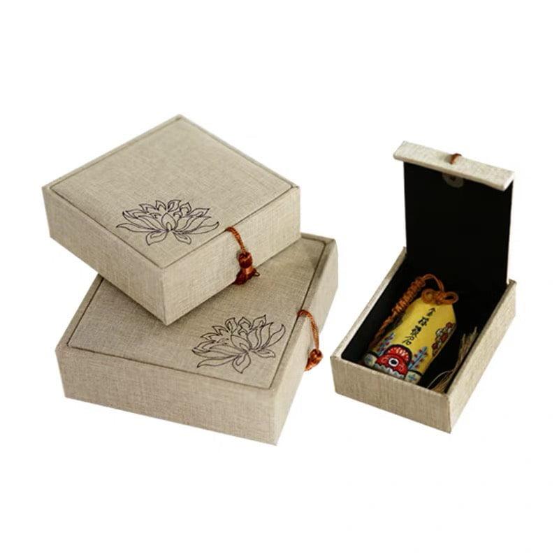 Product Introduction of Hộp Vòng Gấm Cao Cấp - Hộp Đựng Vòng Phong Thủy 7