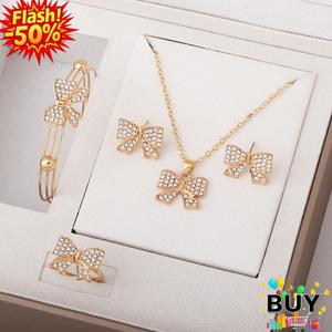 ชุดเครื่องประดับสำหรับผู้หญิง โบว์ 5 ชิ้น ประกอบด้วย สร้อยคอ จี้เพทาย ต่างหู สร้อยข้อมือ และแหวน สีทองและสีเงิน เหมาะสำหรับเป็นของขวัญ น่ารัก แฟชั่น สร้อย ผู้หญิง