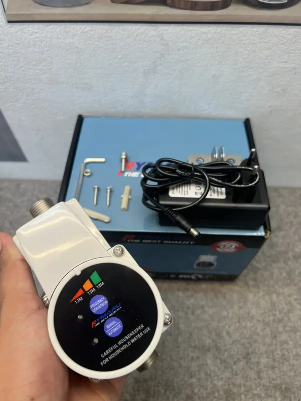 Máy bơm từ tăng áp mini dùng cho một thiết bị  RY mẫu chạy từ 4