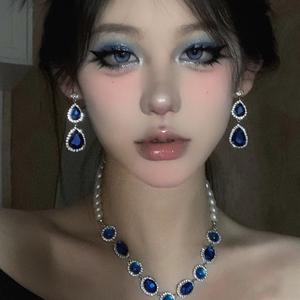 Bộ Trang Sức, Phong Cách Âu Mỹ, Dát Vòng Cổ Kim Cương Xanh, Bông Tai Hình Giọt Nước, Vòng Cổ Xương Đòn Cao Cấp, Phong Cách Quý Cô Thanh Lịch.