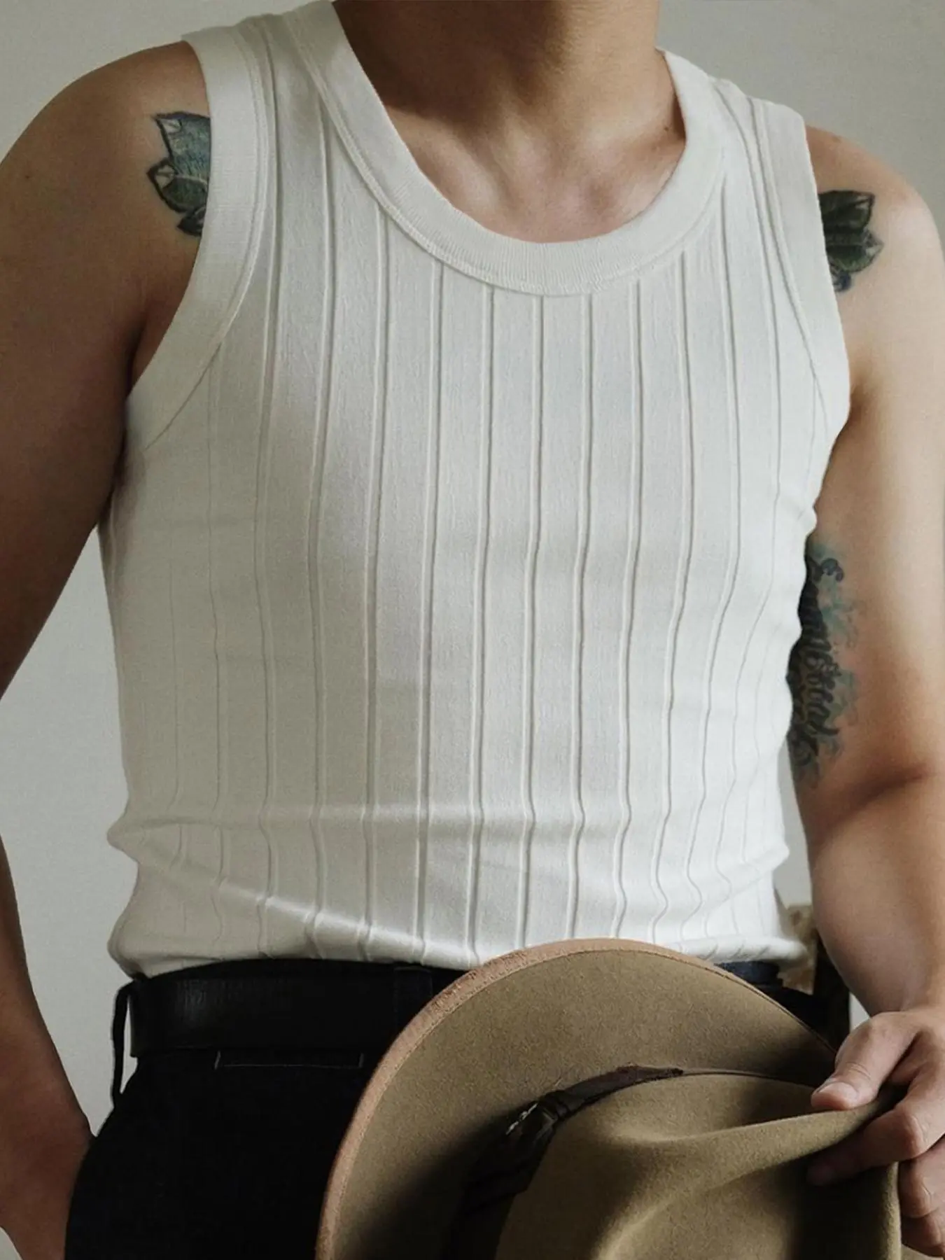 Men's Plain Round Neck Knit Vest, Summer Clothes, Regular Fit Casual Sleeveless Tank Top for Summer, Men's Knitwear for Daily Wear, Vest Top