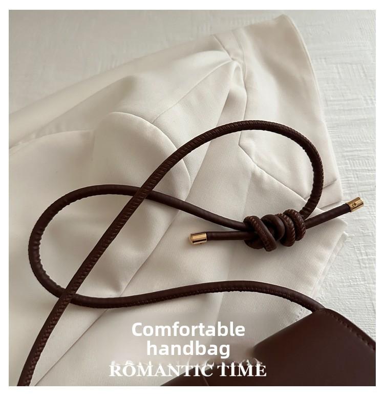 Product Introduction of Niche High-End Design Fashion Suitable for Various Scenes Niche Elegant Fashion Pouches Women's Bag New Western Style All-Matching Messenger Bag Fashion Shoulder Underarm Bag 7