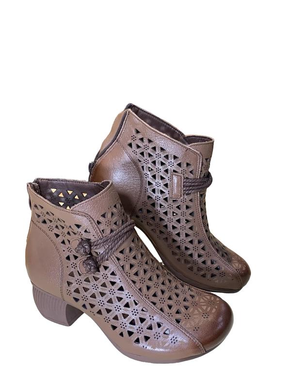 [Màu Đen, Nâu, Trắng Kem] G278 Giày Boots Nữ Da Bò Khắc Hoa Văn Phối Dây Labag – Phong Cách Cá Tính, Bền Đẹp