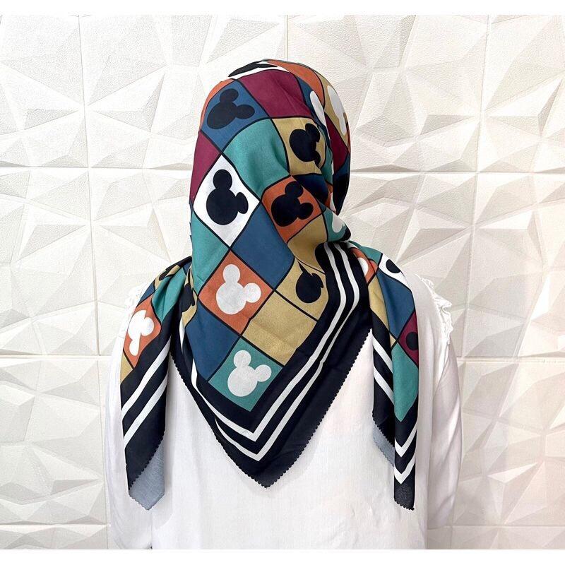 KERUDUNG HIJAB MOTIF MICKEY MOUSE SEGI EMPAT VOAL PREMIUM TERBARU Katun Muslim Square 1