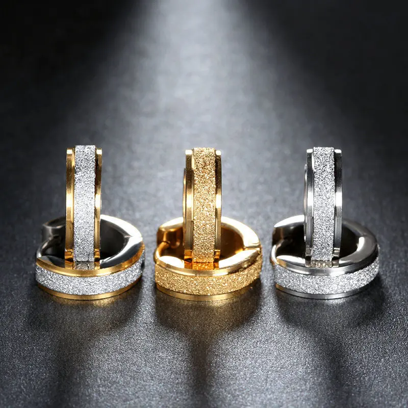 Simple ear ring temperament personality cool hip hop fashion earrings for men and women.