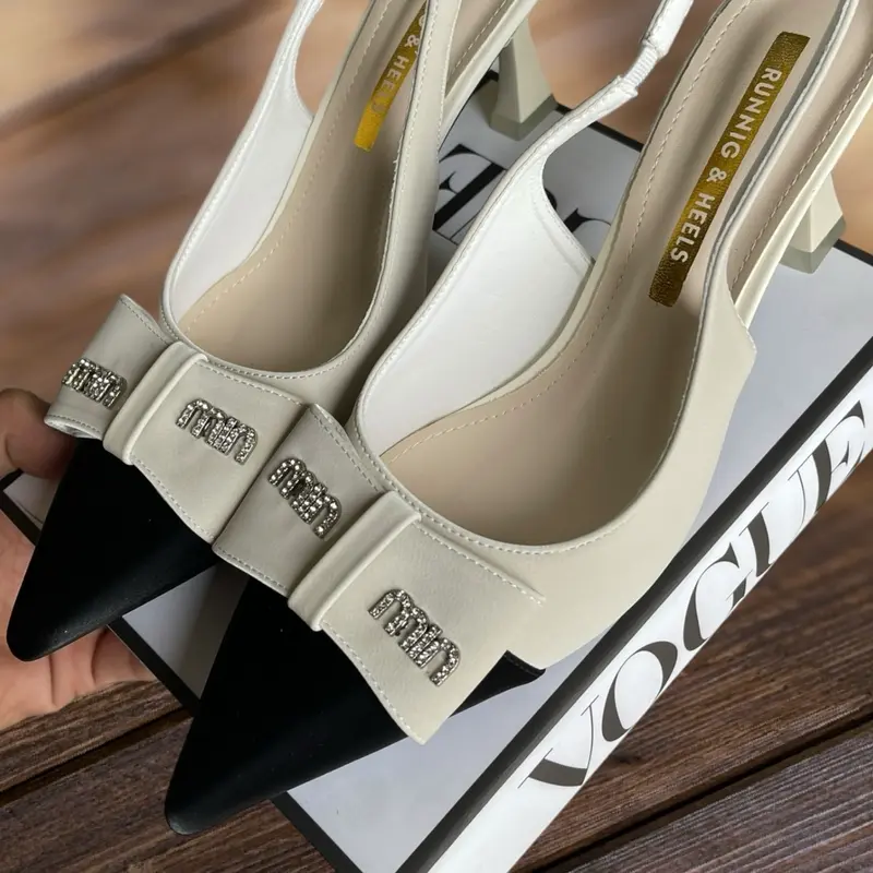 Sục gót 7phân ,Hậu Chun Vá Mũi ,Nơ Gắn Chữ ,Mã TD02 ,GiàY DéP Nữ  Shoes Nhung giay bup caogot chảnh sang đẹp 7