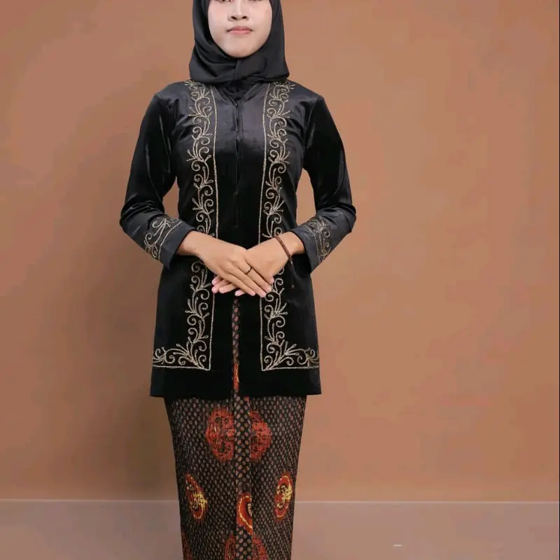 KEBAYA KUTUBARU BLUDRU CANTIK TERLARIS Bunga Bordir wisuda 3