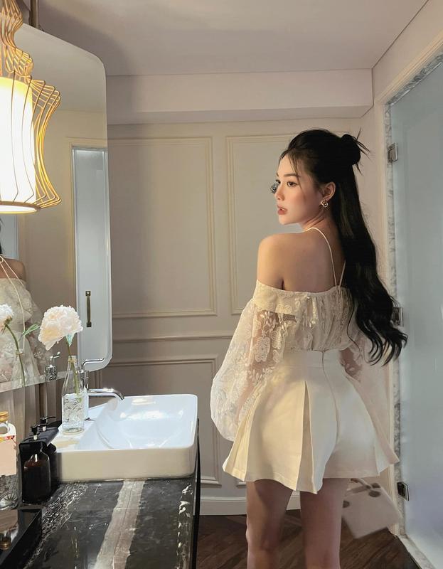 Set đồ nữ Áo Và Quần Tafta Màu Be Tay Phồng Tiểu Thư Top Thun