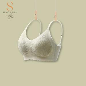 One-piece seamless bra with wide shoulder straps, provides support and gathers the breasts, adjusts to control side breasts, prevents sagging, and makes large breasts appear smaller