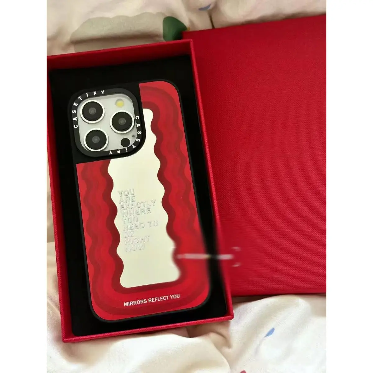 เคสโทรศัพท์, สีแดงเข้ม, การออกแบบคลื่นลูกฟูก, เข้ากันได้กับ iPhone 15/14promax, 11, 12, XR, 8P, เคสนิ่ม, การออกแบบกระจก ฟิล์ม