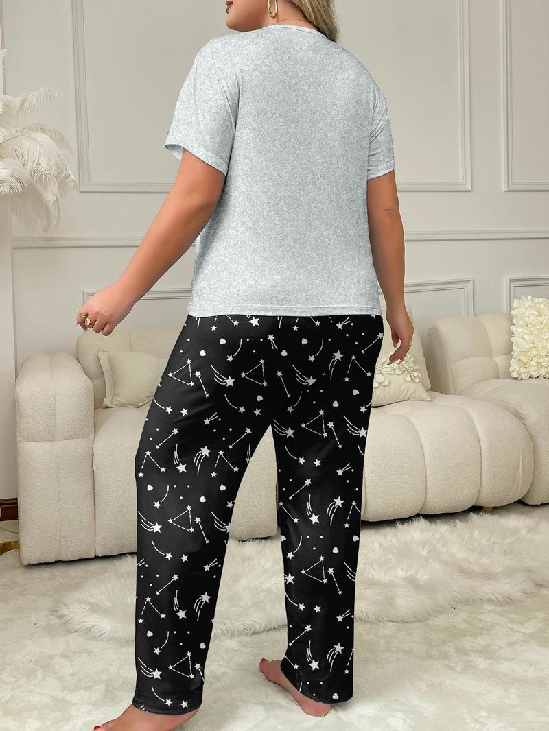 Product Introduction of 【Plus Size】Heart Print Tee & Pants Pyjama Two-piece Set, Casual Comfy Round Neck Short Sleeve T-shirt & Trousers PJ Set, Women's Sleepwear for Fall & Winter 2