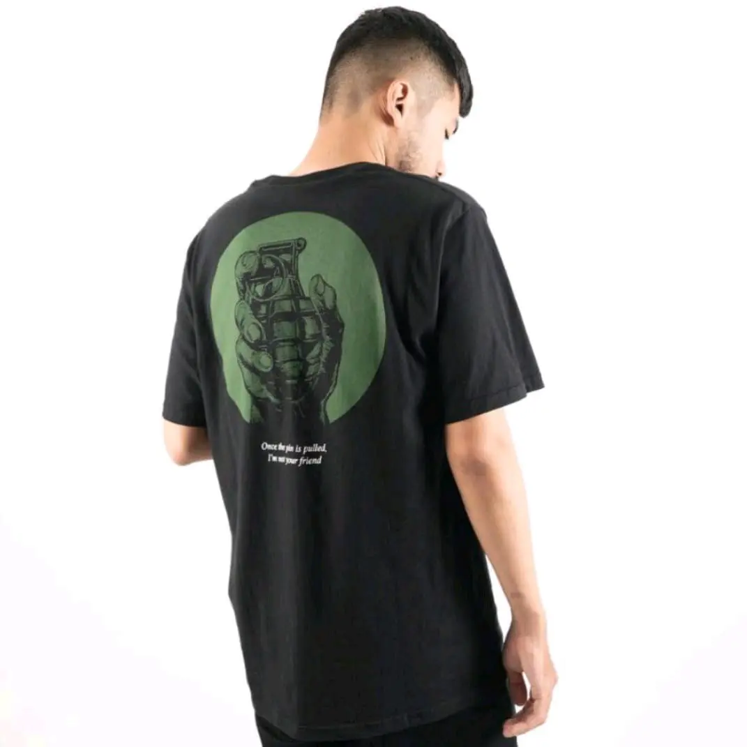 Maternal Disaster T-shirt Pulled Hitam Katun Pria Distro Variasi Kaos