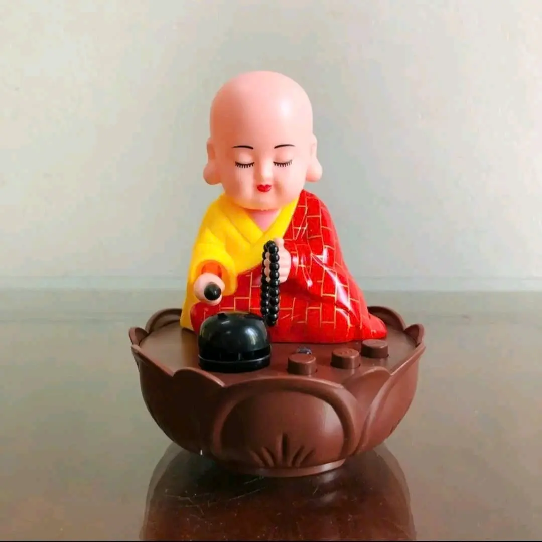 (freeship)Tượng chú tiểu gõ mõ tụng kinh Có Nhạc sử dụng pin sạc Trang Trí Phòng Khách Trang Trí Nhà