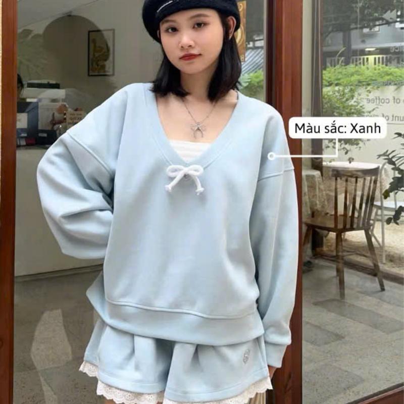 Bộ Đồ Nữ 3 Món Áo Thun Sweater Cổ V Nỉ Lót Bông Ấm Áp Tay Bồng Kèm Quần Short Đùi Phối Viền Ren - Top Women Kem Bo Chun Xoè Hoodie Jacket Màu Xanh Min Size Freesize