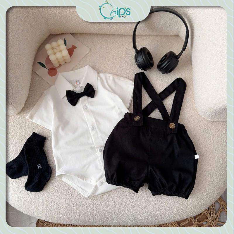 Không kèm tất Set Body công tử trắng kèm yếm đen bé trai 4-11kg. Bộ đồ bé trai chất liệu cotton kaki cho bé mặc đầy tháng thôi nôi. Chip's Shop