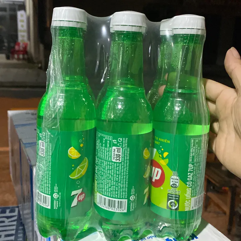 1 lốc 7up  (6 chai x330ml) 2