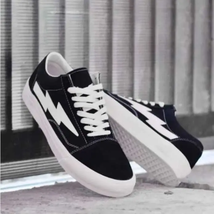 Sepatu Sneakers Casual Pria Motif Terbaru Trendy ZIGZAG Kasual Shoes Running 0
