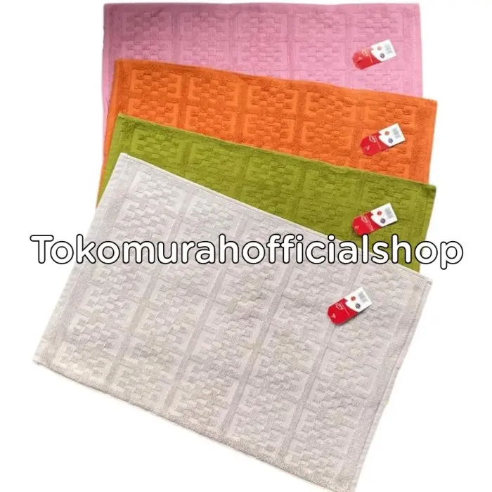 Keset MERAH PUTIH Bathmat Keset Handuk Kamar Mandi 45x65cm 1