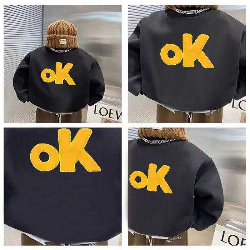 Product Introduction of Áo Hoodie Cho Bé Trai, Phong Cách Phương Tây, Màu Sắc Tươi Sáng, Hàng Mới Về 2023, Phong Cách Hàn Quốc Cho Trẻ Em, Quần Áo Kỹ Thuật Số Tiếng Anh, Dài Tay, Áo Hợp Xu hướng Cho Trẻ Em 10