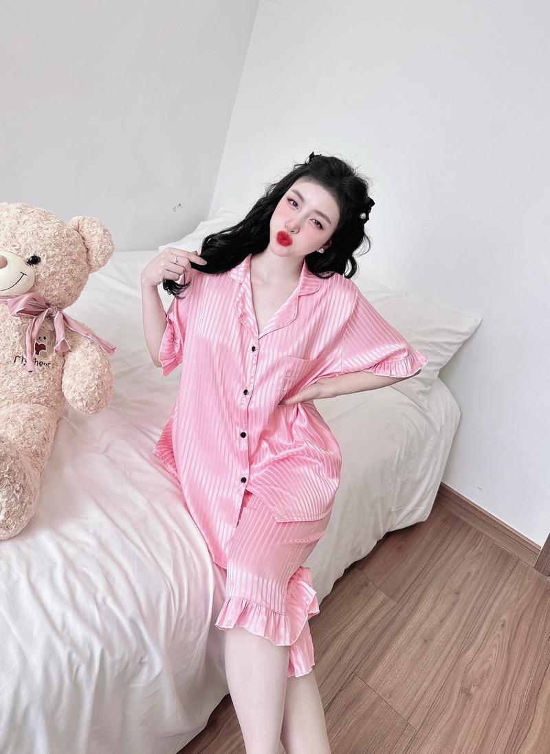Product Introduction of Đồ Bộ Lụa Xước Bigsize Chất Mát - Tay ngắn quần lửng M2 57