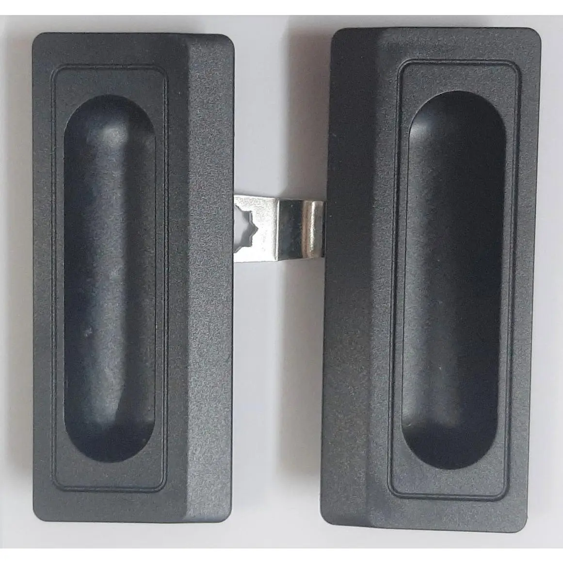 Tay nắm nhựa cho tủ tài liệu bằng gỗ, thép