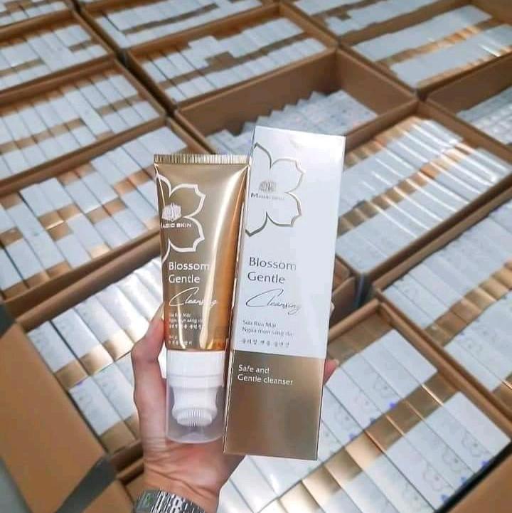  sữa rửa mặt dịu nhẹ magic skin 