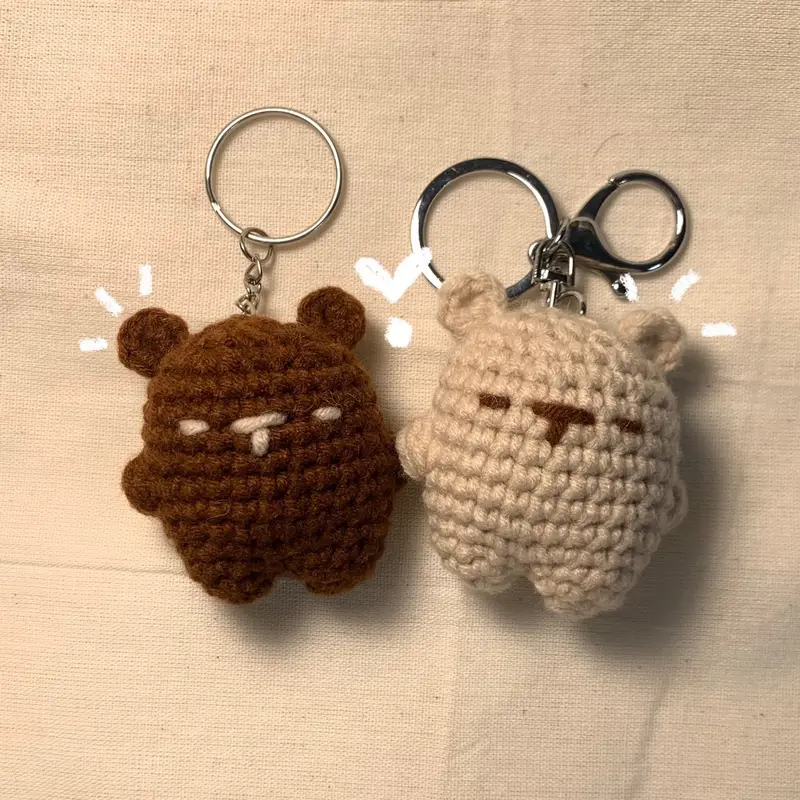 Bear crochet keychain / Gantungan kunci beruang rajut Couple 1