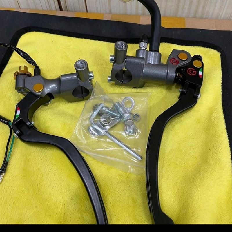 Tay Thắng Brembo Cặp Bình Dầu Rời , Mẫu Tay Cặp Lắp Nhiều Dòng Xe ( Phụ Kiện Phanh Xe Máy ) Đọc Kỹ Mô Tả Trước Khi Mua Phanh Heo .