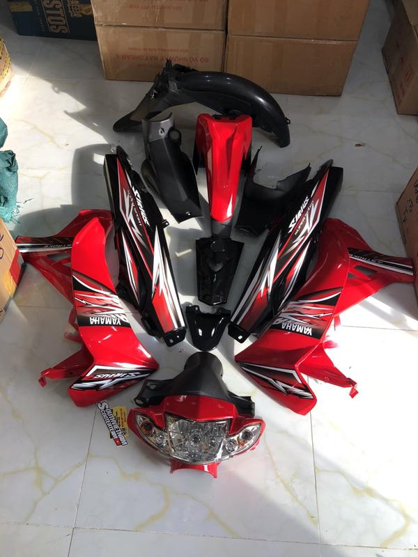 Bộ dàn áo sirius màu đỏ tươi phối đen, dán tem sẵn, đầu hello, dè Fi, hàng 1/1