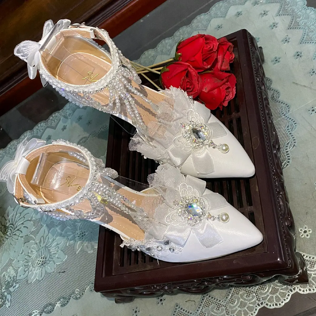 giày công chúa đính đá cao gót Gót cao (5-8 cm) Thông thường