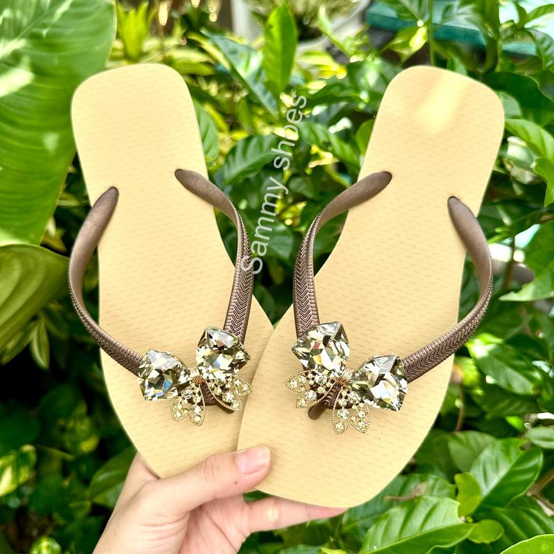 [Mũi Vuông- Nơ đá trà kim loại] DÉP XỎ NGÓN NỮ GẮN CHARM NƠ ĐÁ TRÀ KIM LOẠI CHÂN GÀI LẤP LÁNH XINH XẮN MIX CÙNG 18 MÀU ĐẾ LUNG LINH DéP Shoes Sandal GiàY Nhung dép  xỏ