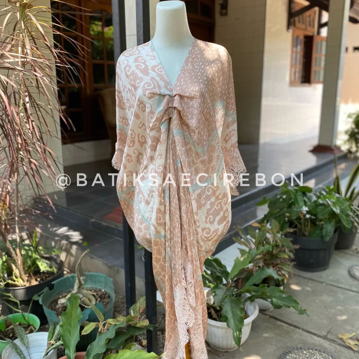 Kaftan Arimbi By Batik Sae