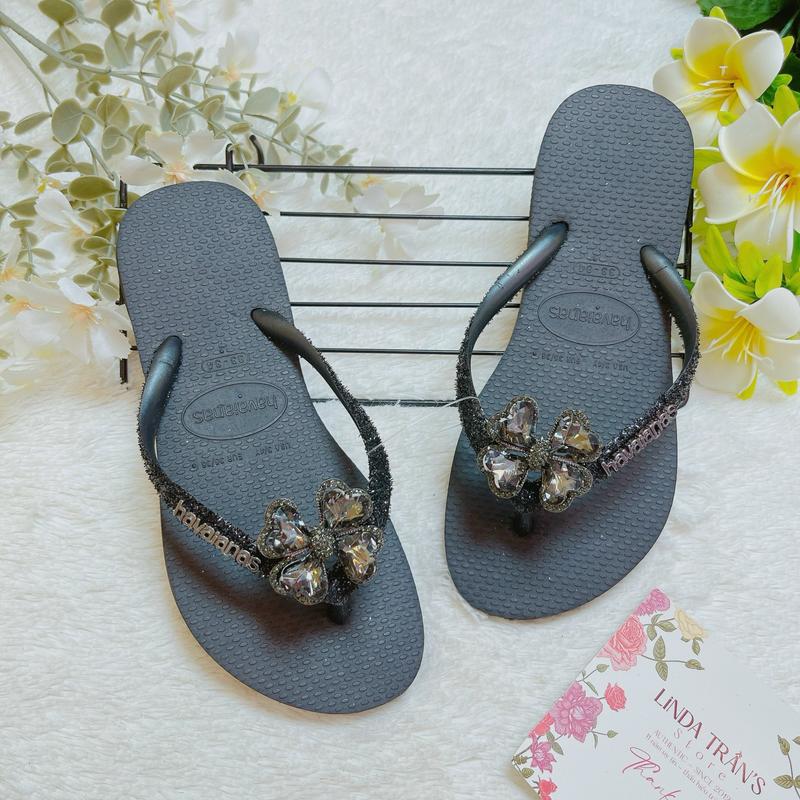  TỔNG HỢP DÉP KT CHARM CỎ 4 LÁ    02 - HAVAIANAS - Linda Trần Store 