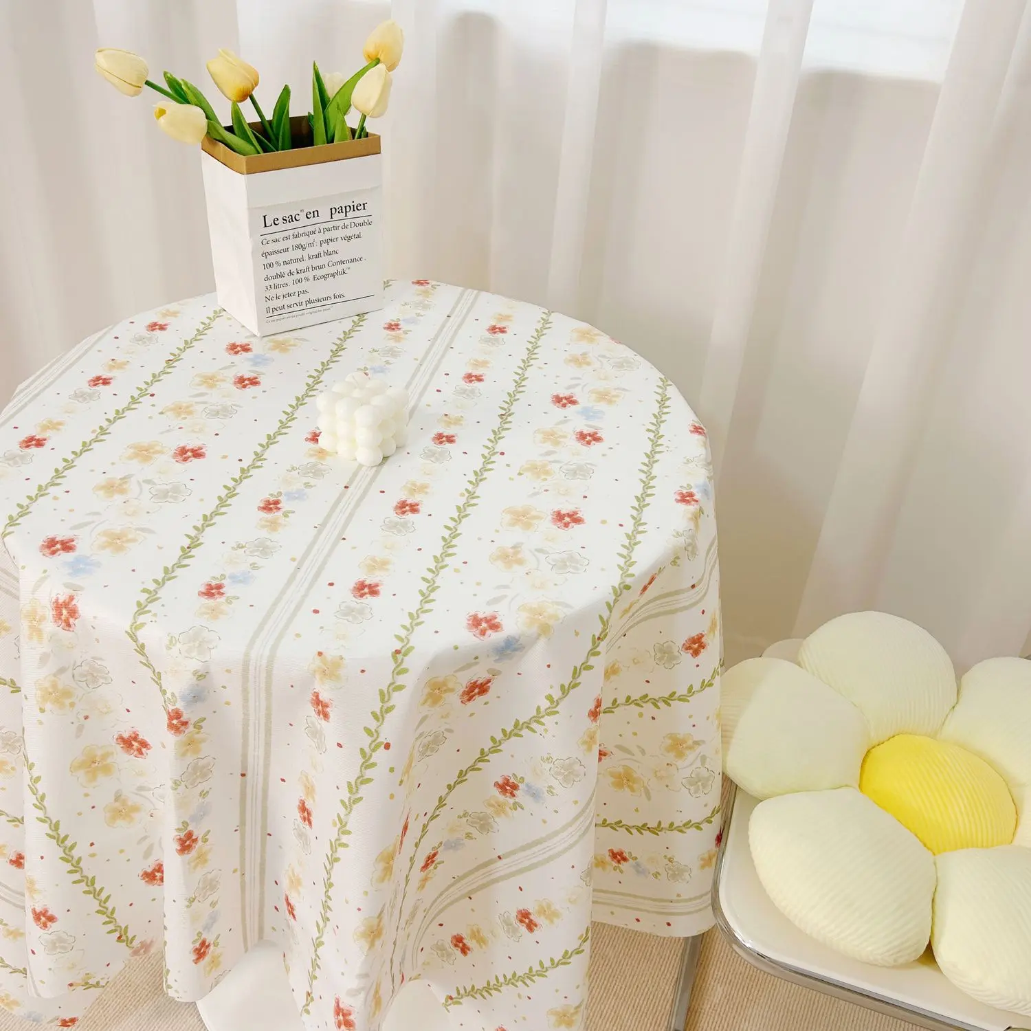 Khăn trải bàn, Phong cách INS, Thiết kế hoa hoạt hình, Làm bằng vải nỉ, Thích hợp cho máy tính để bàn dài của sinh viên, Bàn tròn và bàn vuông, Phong cách mục vụ, Đệm bàn