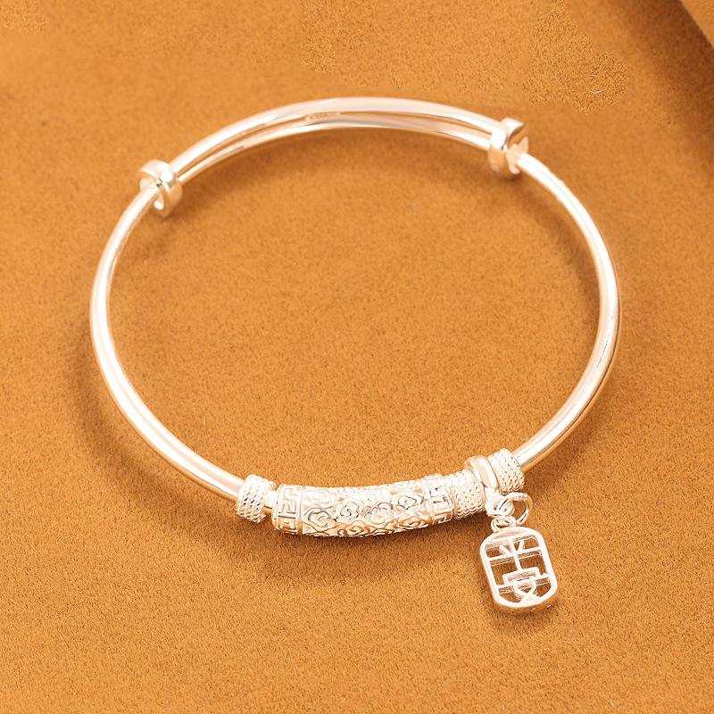 Kiềng tay thiết kế charm bình an sang trọng vòng tay  nữ