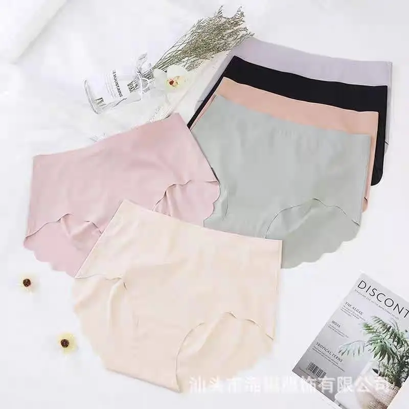 [ isi 12pcs randoom ] CD Wanita Seamless Jumbo / CD Anti nyeplak /CD Tanpa Jahitan CD Premium CD17