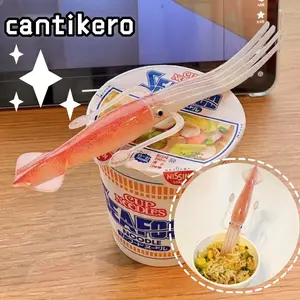 Garpu gurita cumi Peralatan makan Jepang yang lucu dan kreatif Garpu mi instan Garpu cumi Nissin Garpu cumi Nissin Garpu mi instan yang dipersonalisasi