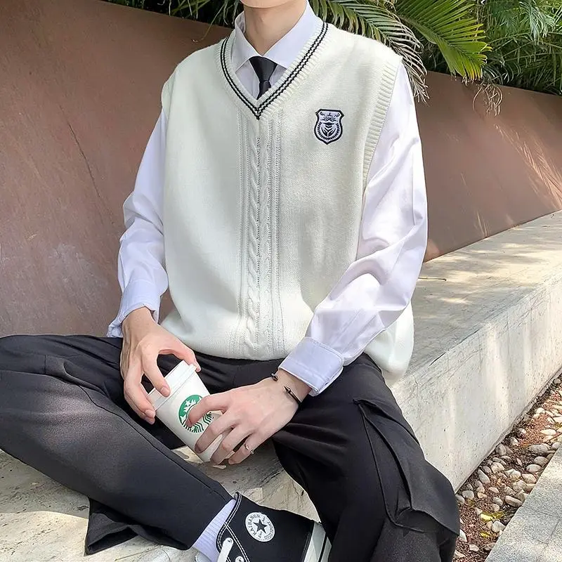 Áo gile len nam bigsize ulzzang hàn quốc Áo gile unisex form rộng oversize Basic len nam nữ đẹp oversize huy hiệu logo đồng phục học sinh đi học hot trend