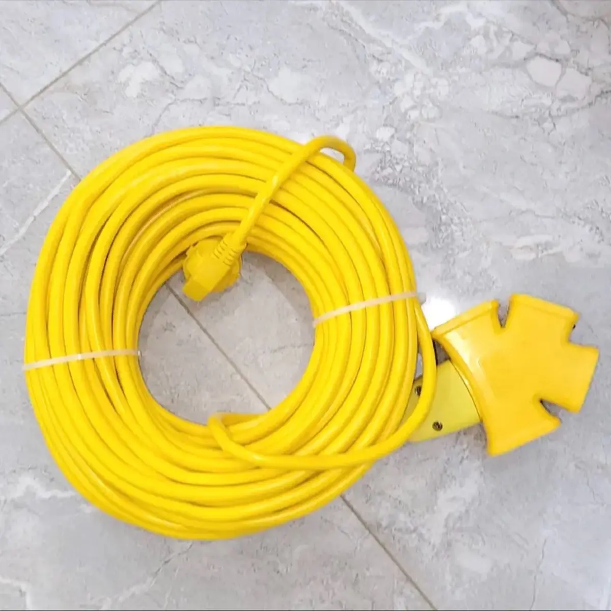 Cuộn Dây Điện Kèm Ổ Cắm, Phích Cắm Đúc Chịu Lực Cao Đa Năng Tiện Lợi