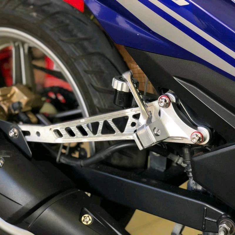  gác chân ex 150 ex155 winner kiểu malay Phụ Tùng 