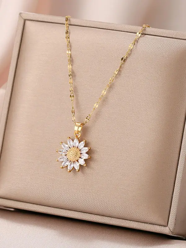 Sunflower Design Pendant Necklace for Women & Girls,  Luxury Stainless Steel Jewelry for Party, Daily Clothing Decor, Trendy All-match & Exquisite Jewelry for Birthday Gift 3