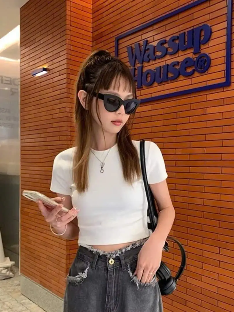 H1 Áo crtop nữ chất zib ôm from siêu xinh cổ tròn ngắn tay 2 màu